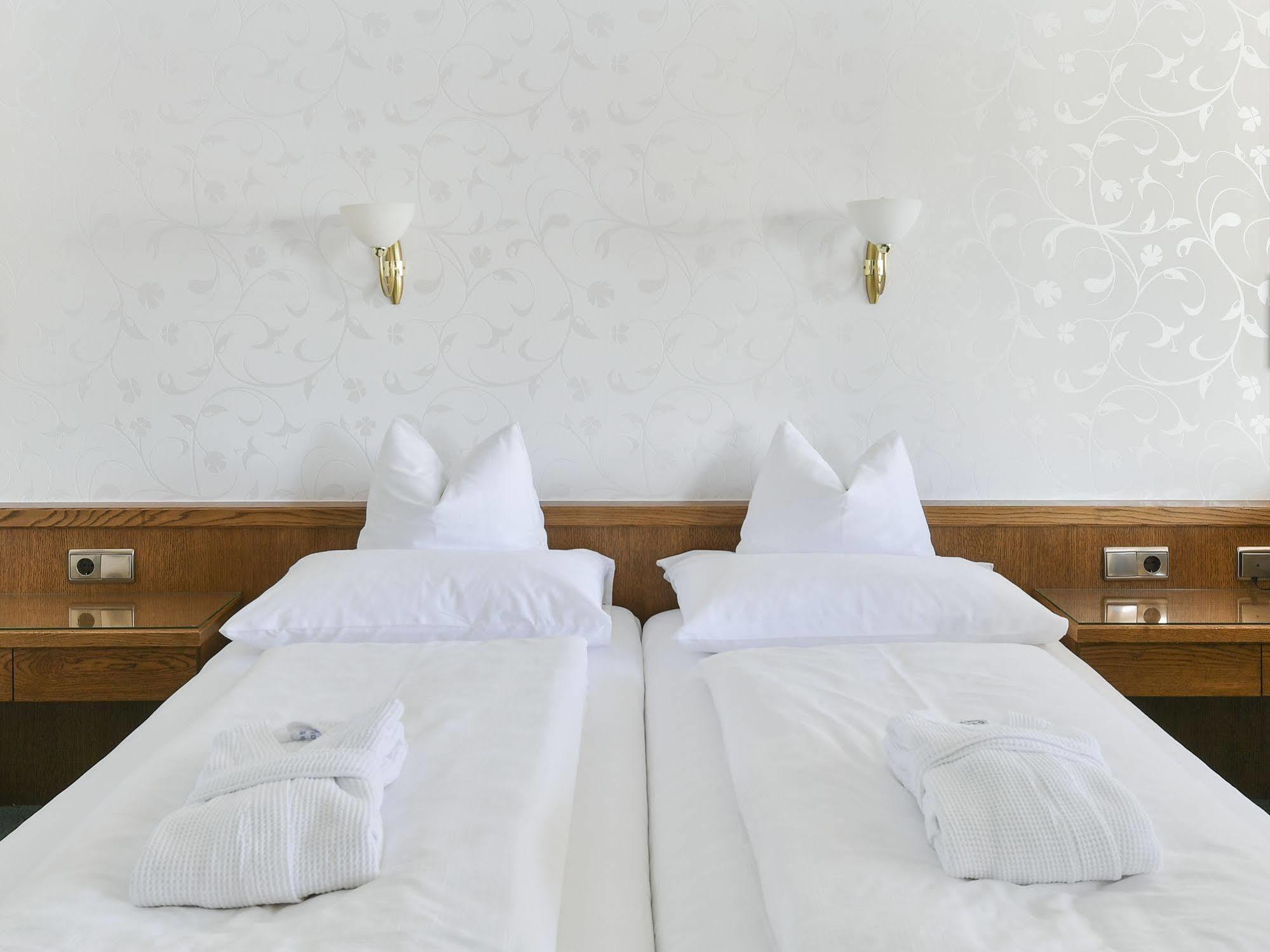 Hotel Schwarzwand 레흐암 아르베르크 외부 사진