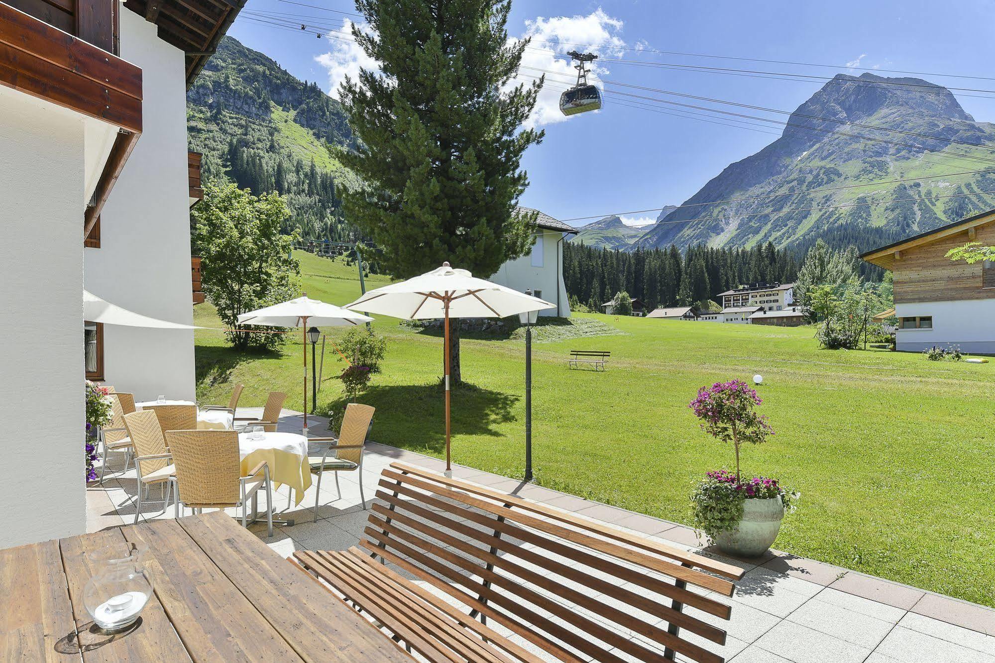 Hotel Schwarzwand 레흐암 아르베르크 외부 사진